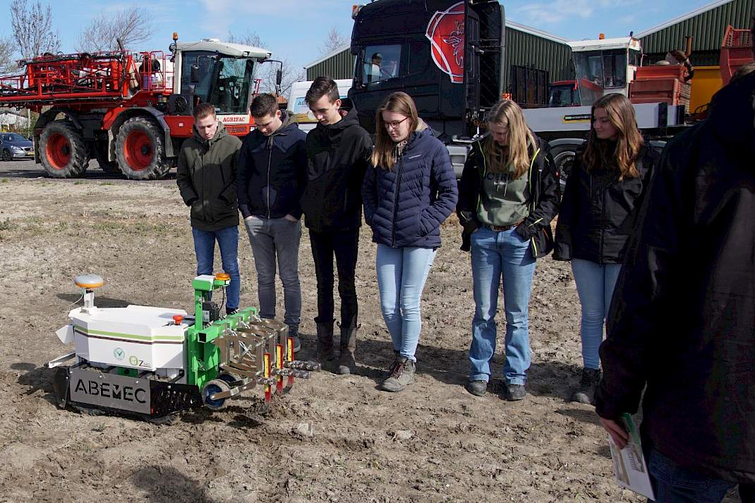 Minirobot Naio ZO is betaalbaar, licht en storingsvrij