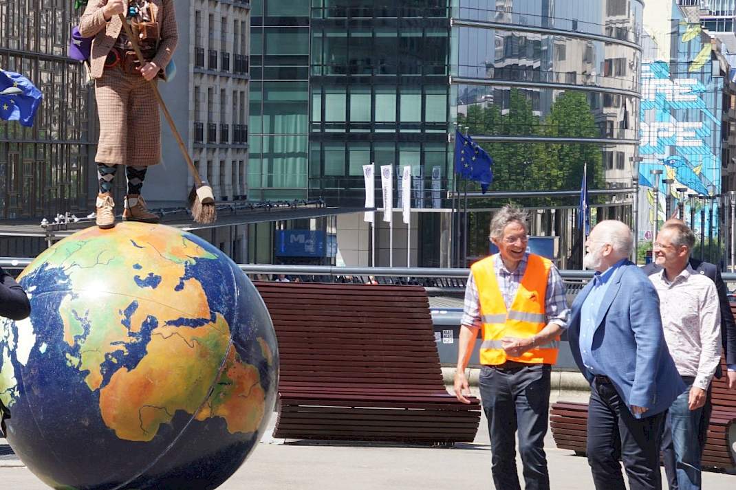 Frans Timmermans arriveert