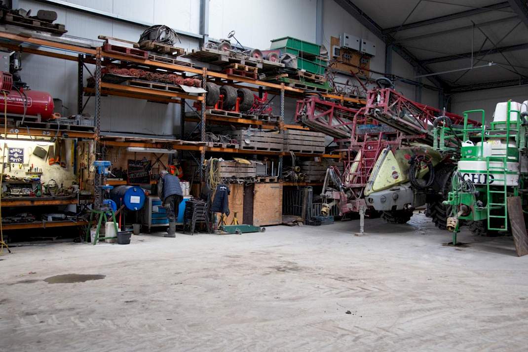 Veel eigen mechanisatie.