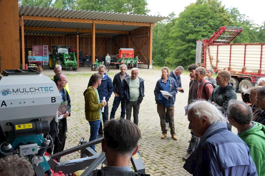 Aangepaste mechanisatie voor mulchteelt