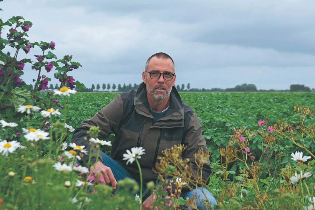 Robert Timmerman is akkerbouwer op 30 hectare in Biddinghuizen (FL). Hij is biologisch gecertificeerd en zit in ANLb-pakketten.