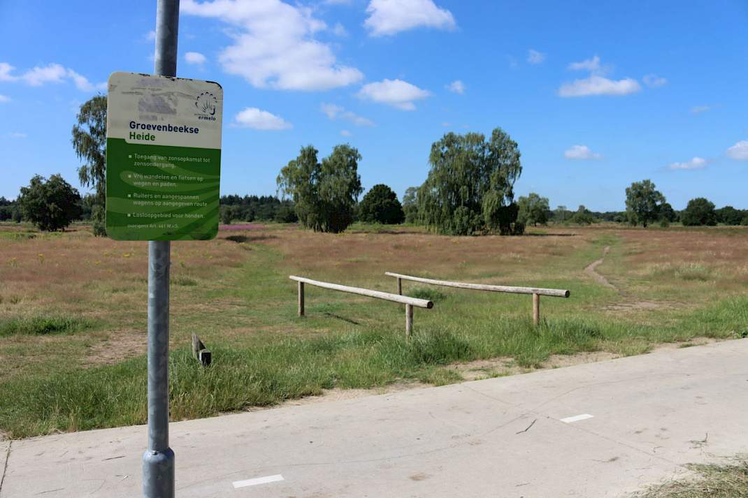 Natura 2000-heide waar veel honden worden uitgelaten.