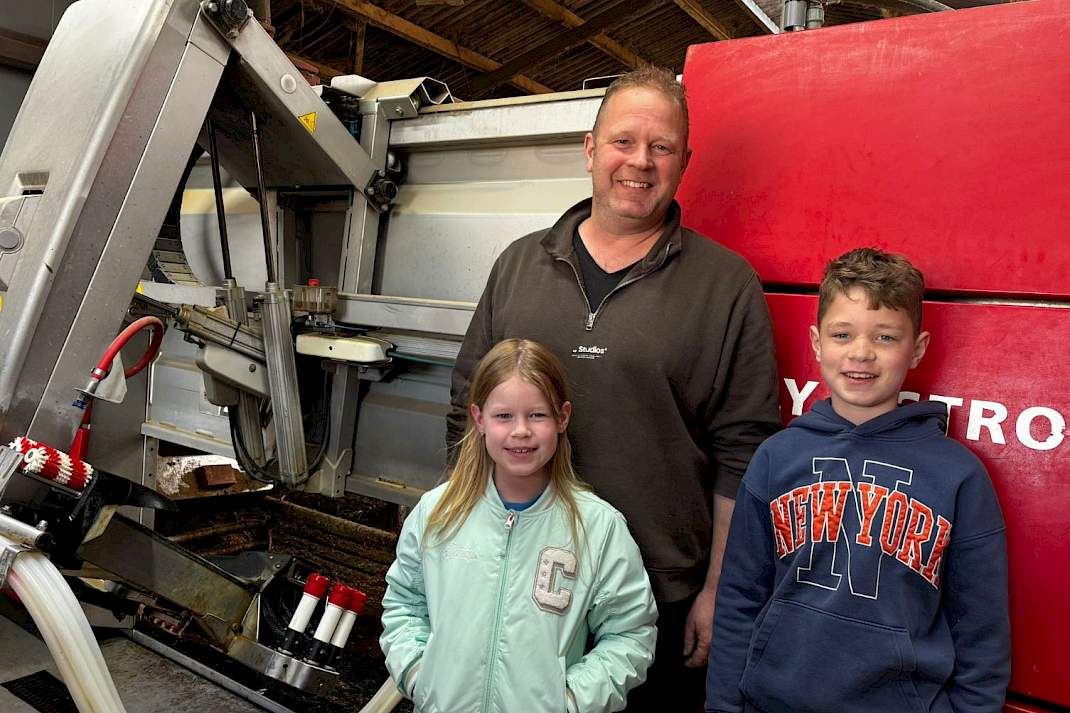 Dennis ten Have en kinderen voor een Lely Melkrobot