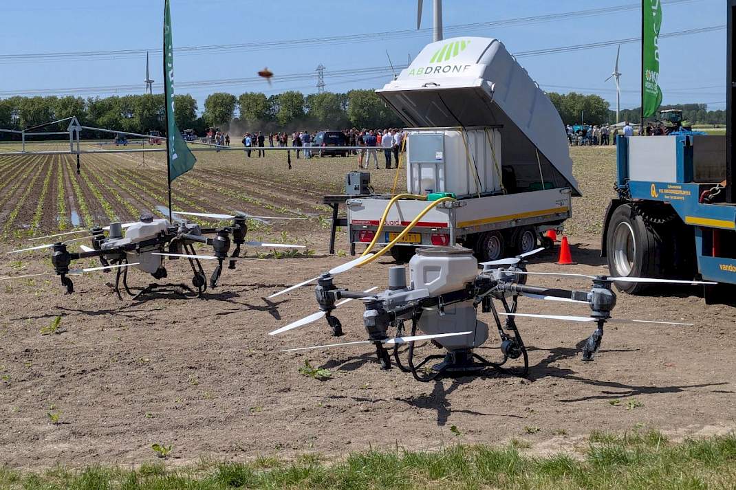 Drones spuitdrones Akkerbouwdag demonstratie