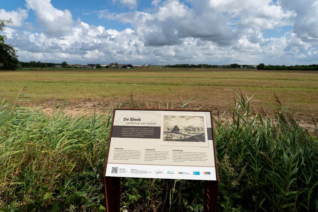 Langs de Weg naar de Bleek is een uitzichtpunt met informatiebord aangelegd, met uitzicht over het opnieuw ingerichte gebied.