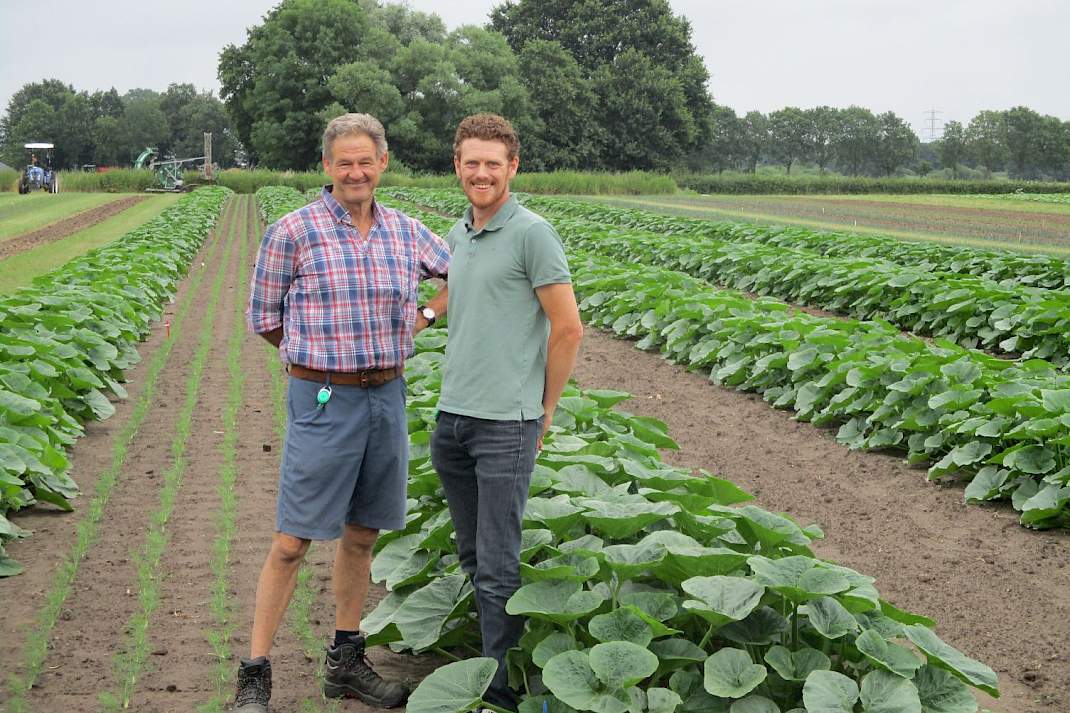 Marcel van Diemen en collega veredelaar Johan Westerink