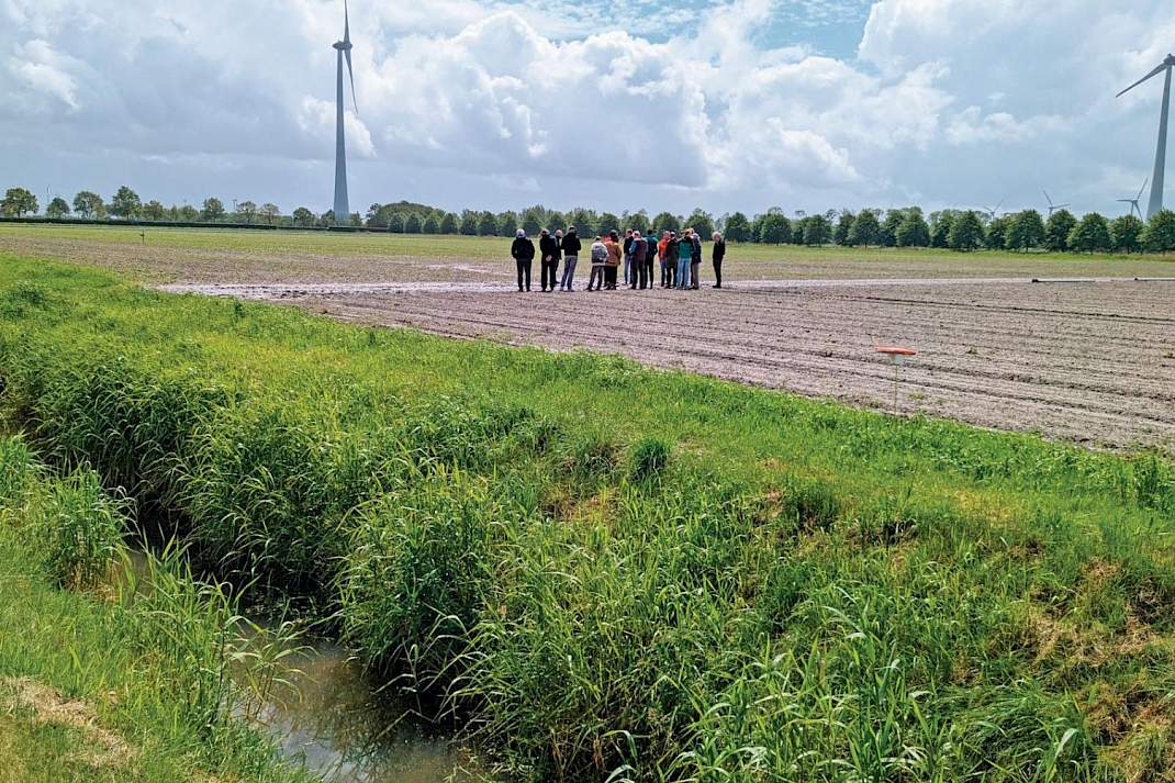 Perceel Flevoland Studieclub excursie sloot verzilting