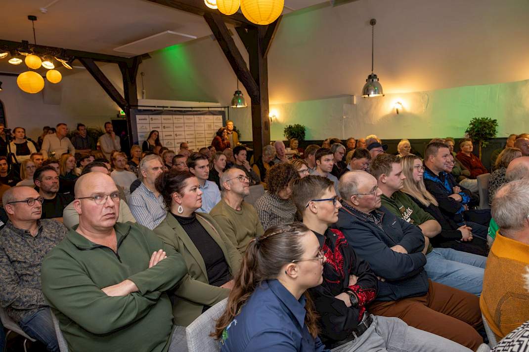Overzicht van een volle zaal met bezoekers tijdens Het Sterke Erven Event 2025.