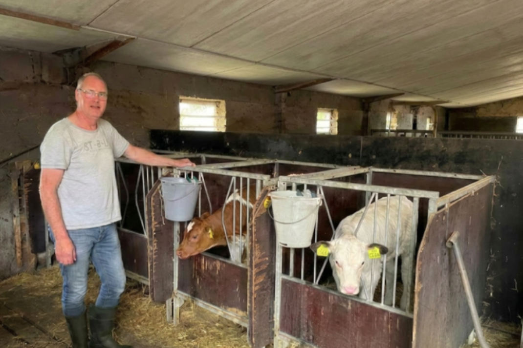 Bert de Wilde bij de eenlingboxen