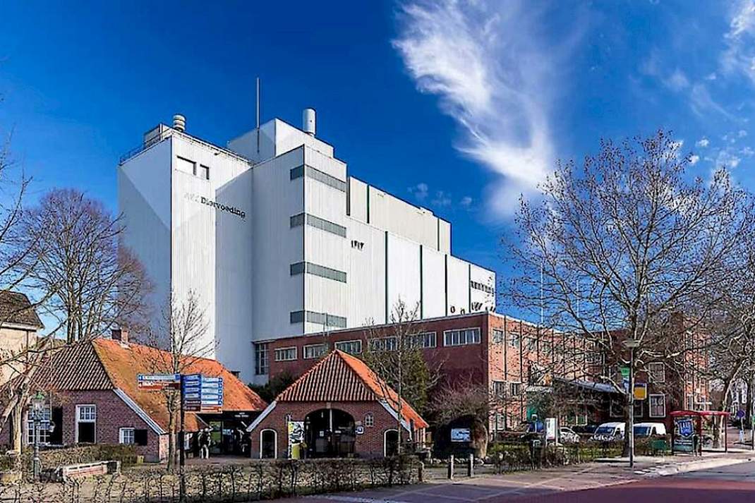 Fabriek van ABZ diervoeding in Markelo