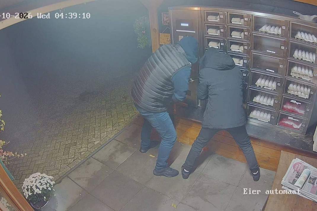 Inbrekers overvallen voor tweede keer eierautomaat
