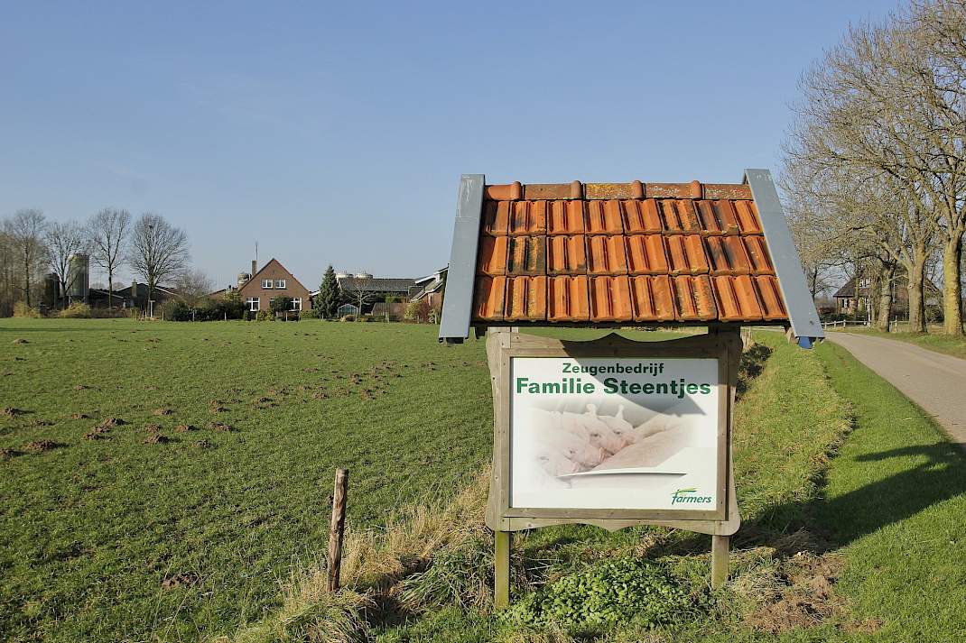 Bedrijfsbord Steentjes